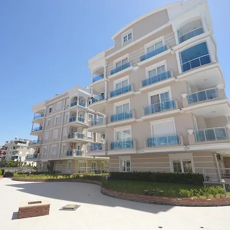 Apartment Gardenya House
